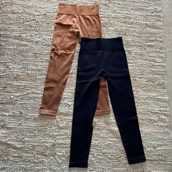 Women's Set of Black and Brown Ribbed Leggings - Picture 3 of 7